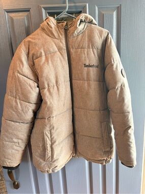 Timberland Hooded Puffer Jacket in Light Gray